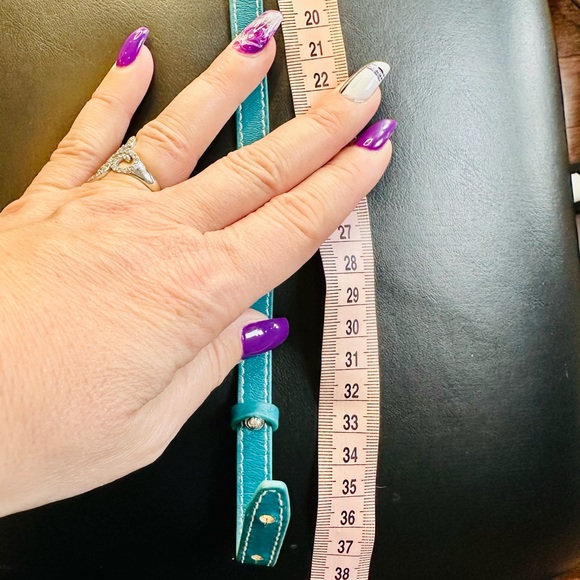 🩵🔥3 for $10🔥Lia Sophia Wrap-Around Bracelet! - Picture 7 of 9